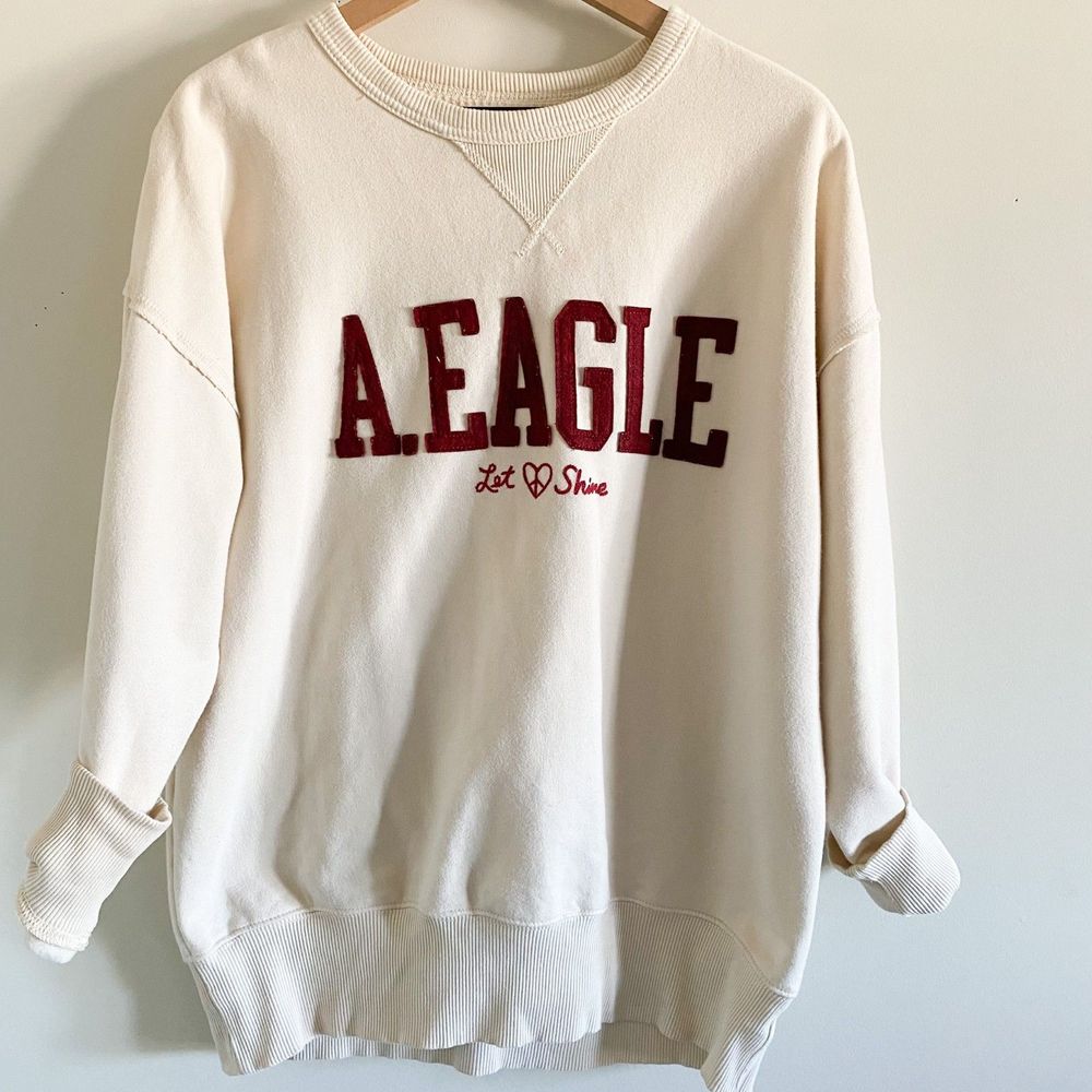 American Eagle Let Love Shine Oversized Sweatshirt XS Cream Red Drop Sleeve
